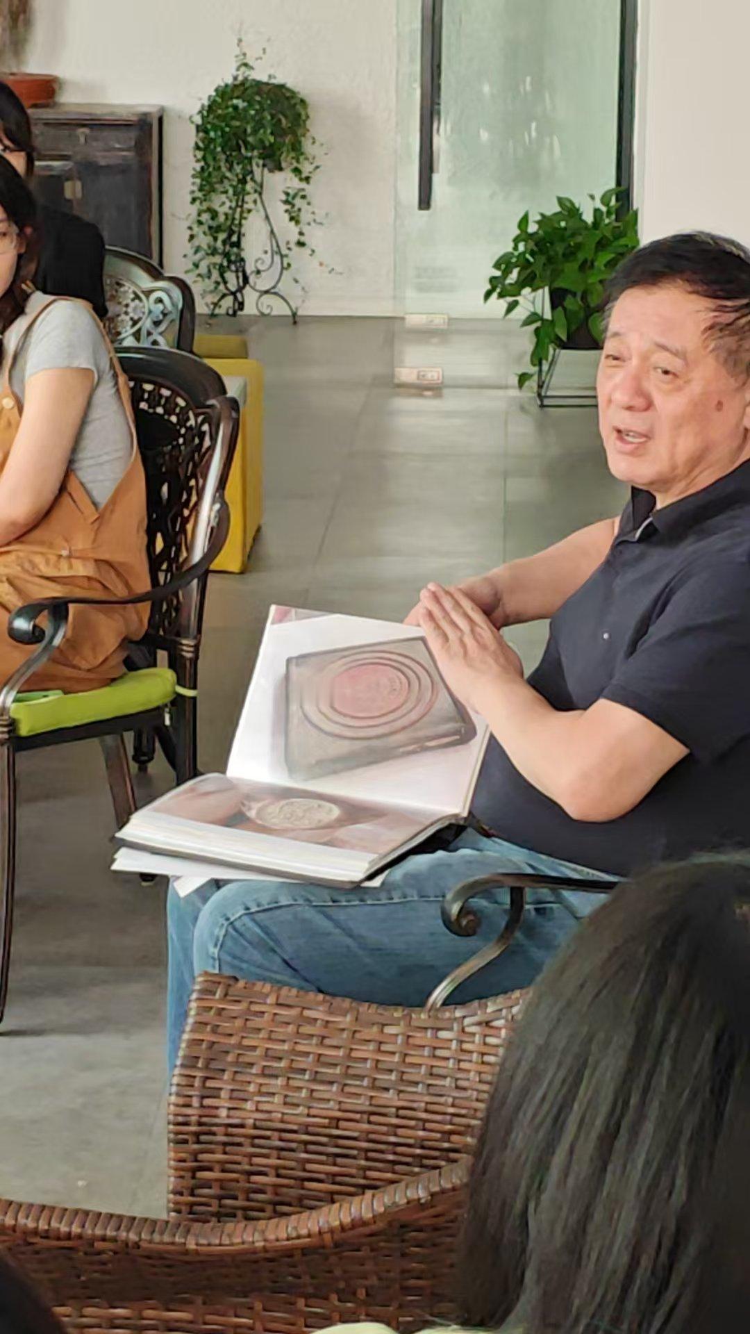 近距离听导演介绍《里斯本丸沉没》创作历程，感触很深，方导不会放过任何一个细节，包