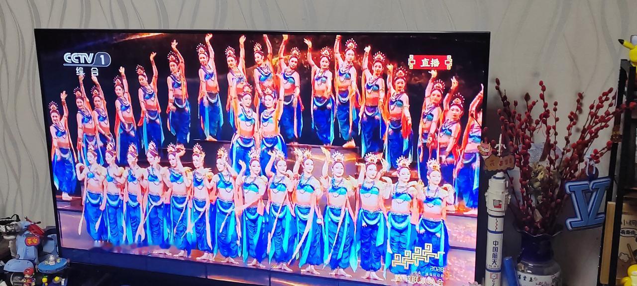 2026年央视春晚最好的节目，没有之一。
舞台，服装美仑美奂。
把大漠的沧桑与历