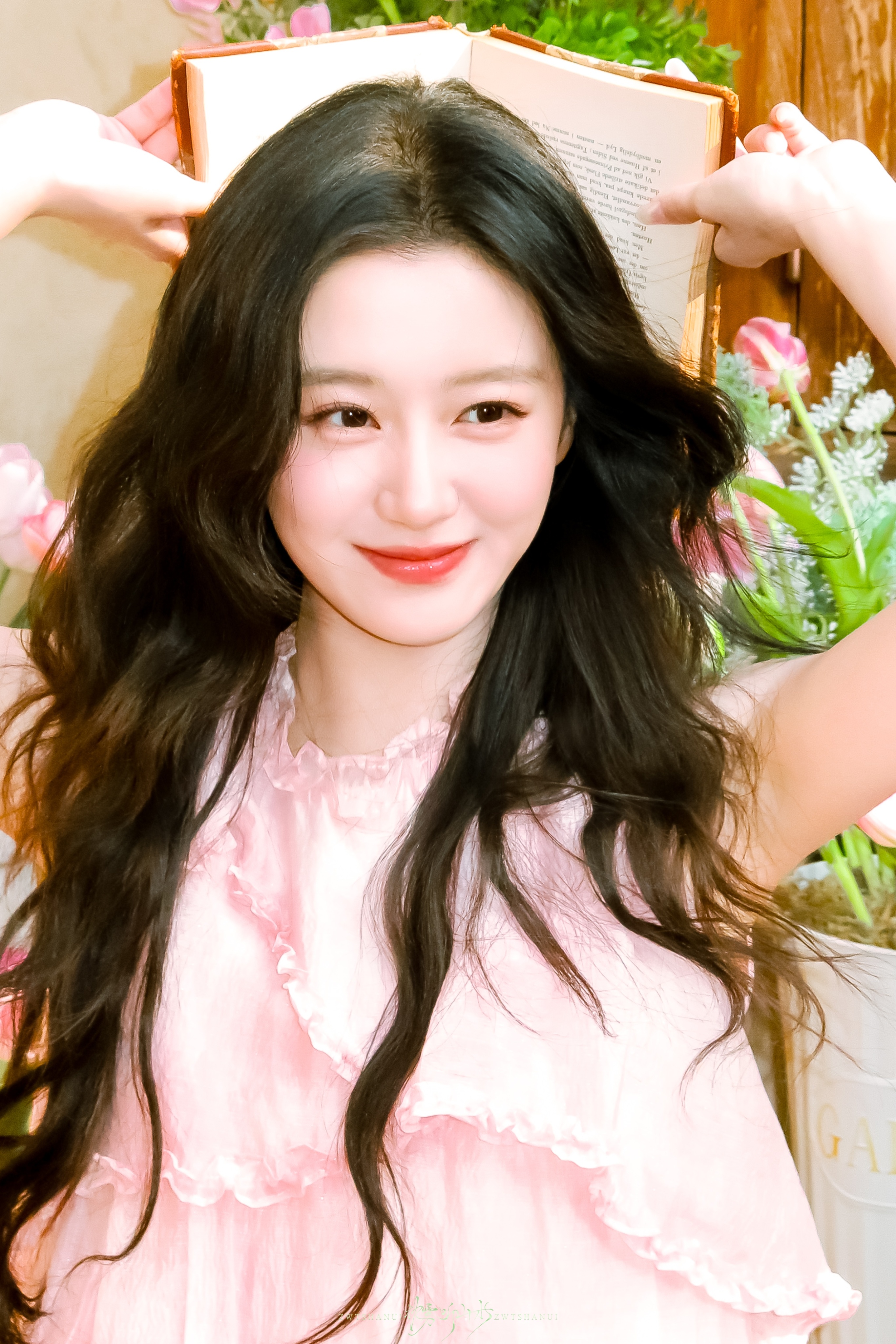 包上恩 包上恩·郁金香🌷超话创作官超带感闪光图鉴