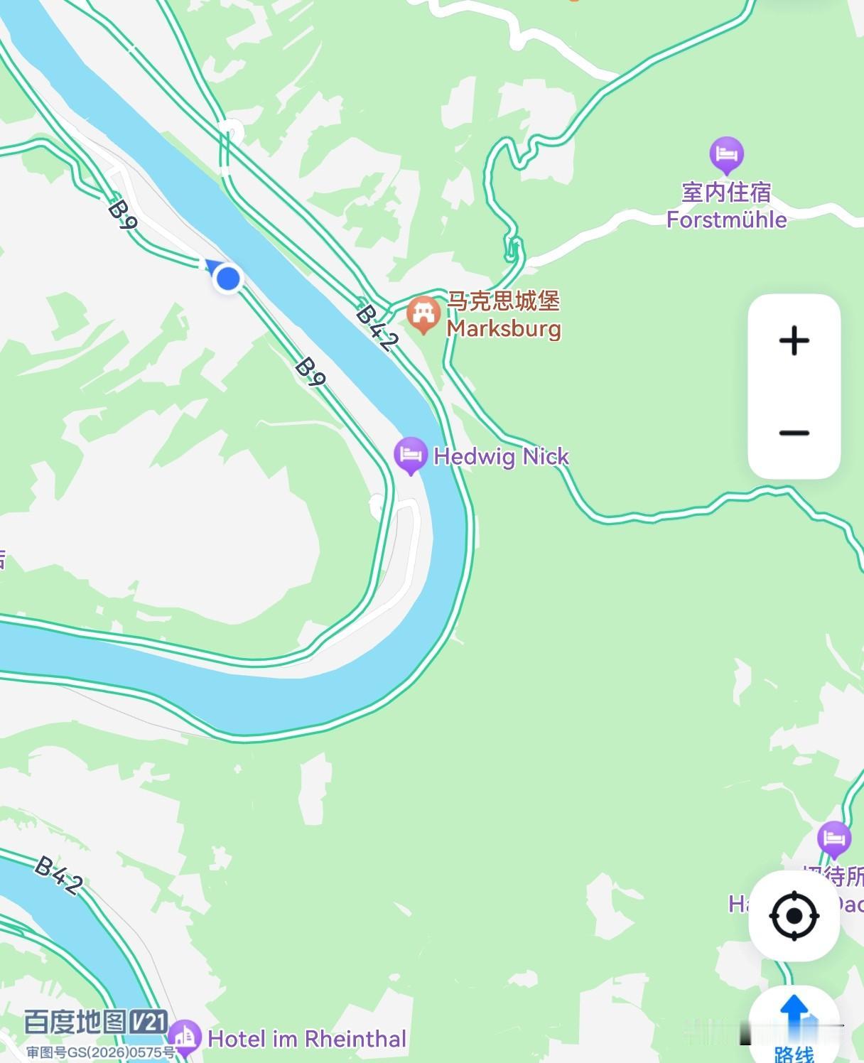 德国境内莱茵河畔（B9及对岸B42）马克思城堡。