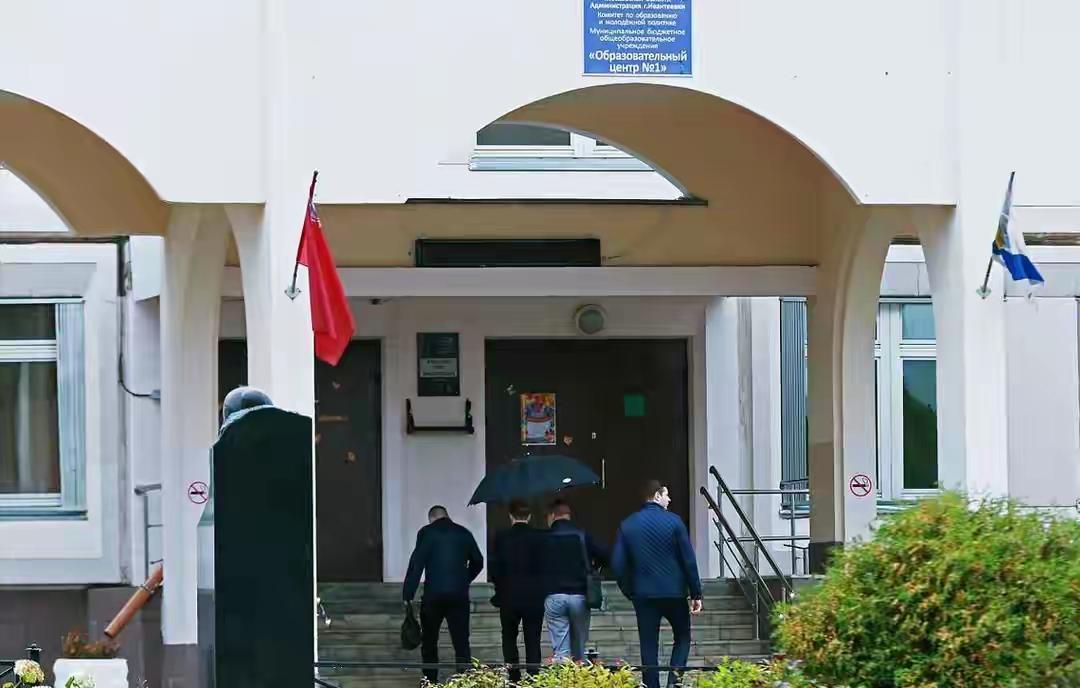 最近中东局势那叫一个紧张，中国发出在伊朗及以色列的人员撤离通知，这其实是一种预警