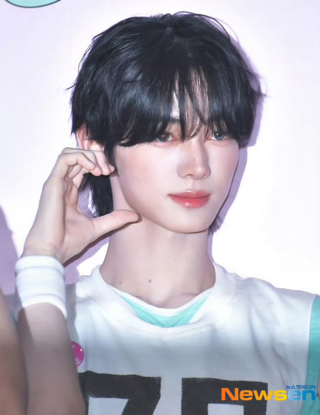 仿生洋娃娃偶尔也会漏出原形吗 