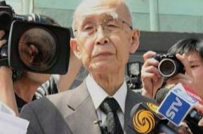 91岁的日本老兵，对着镜头说：如果中日再开战，我还想去。


记者追问为什么，他