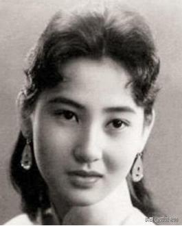 [微风]1918年，唐继尧让妻妾以打麻将的名义，将庾恩旸的美人妻子钱秀芬骗到家中