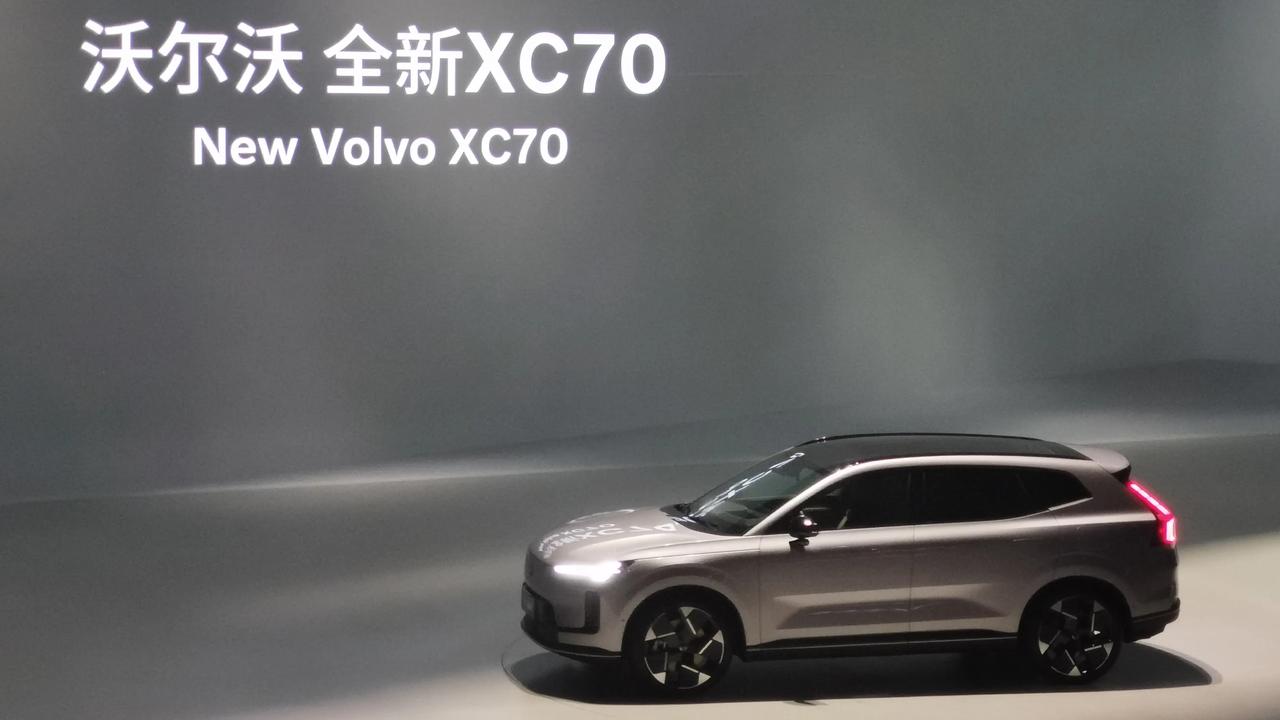 【建议零售价44.69万元起，预售价29.99万元起，沃尔沃XC70预售开启】