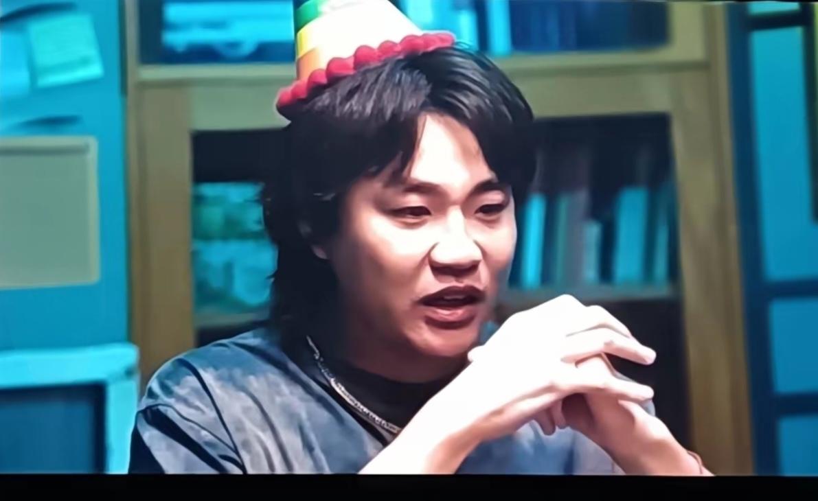 追剧《蒸蒸日上》第17、18集   
    董北虎在律所好友们为他精心准备的庆
