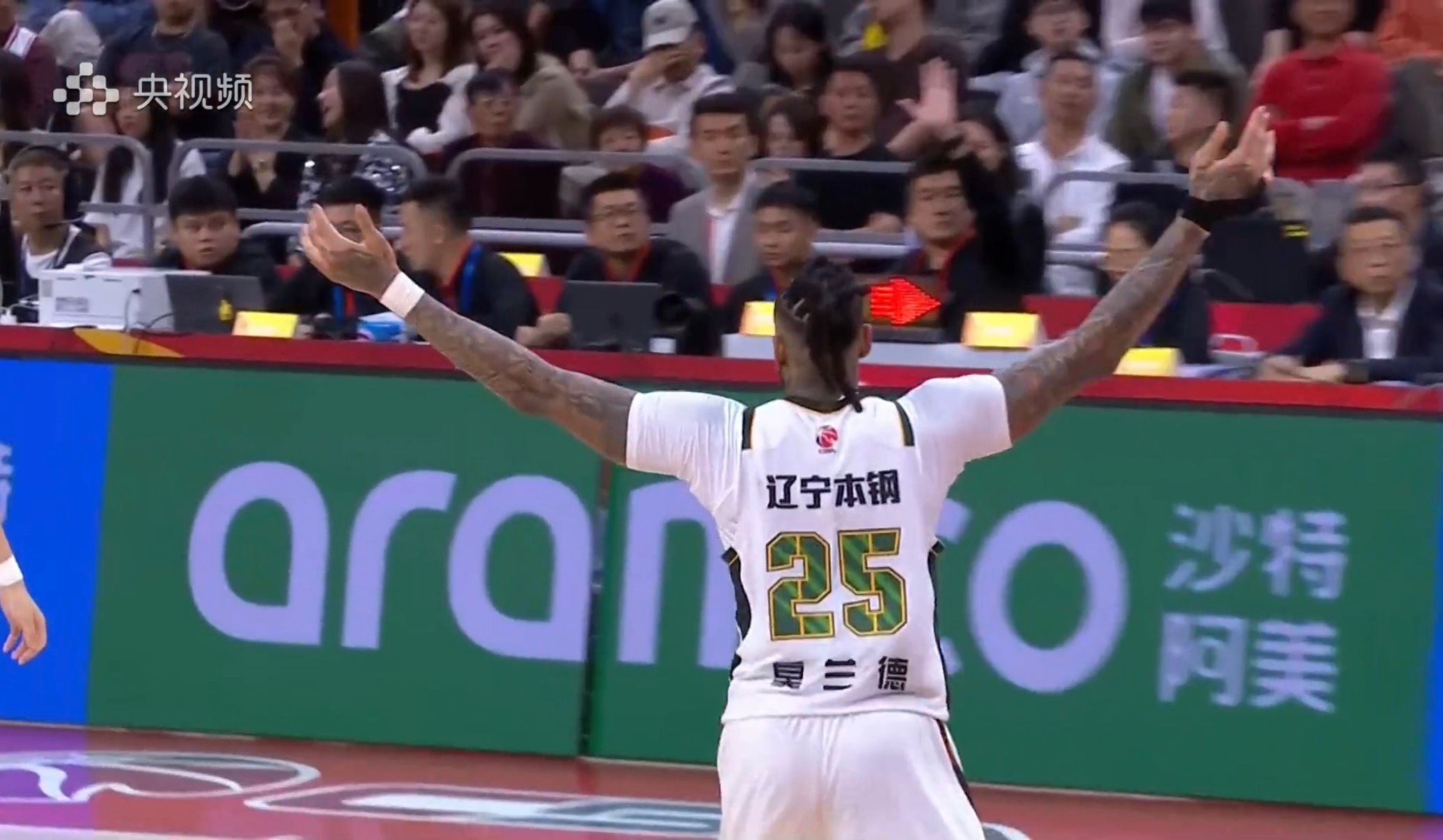 辽宁大胜广东，有种赛季初他们赢下广厦那场比赛的感觉，但阵容也比之前完整不少。5人