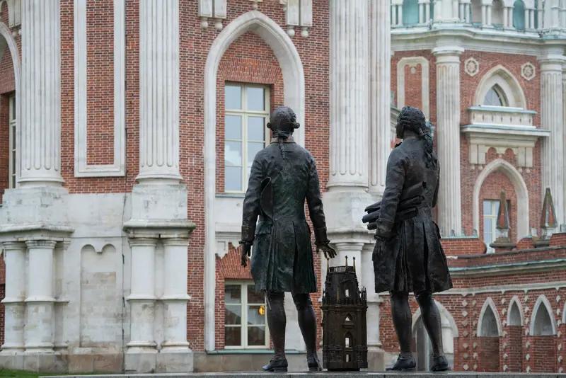 彼得一世教育改革
在彼得一世登上俄国历史舞台之前，俄国的文化教育体系几乎陷入一片