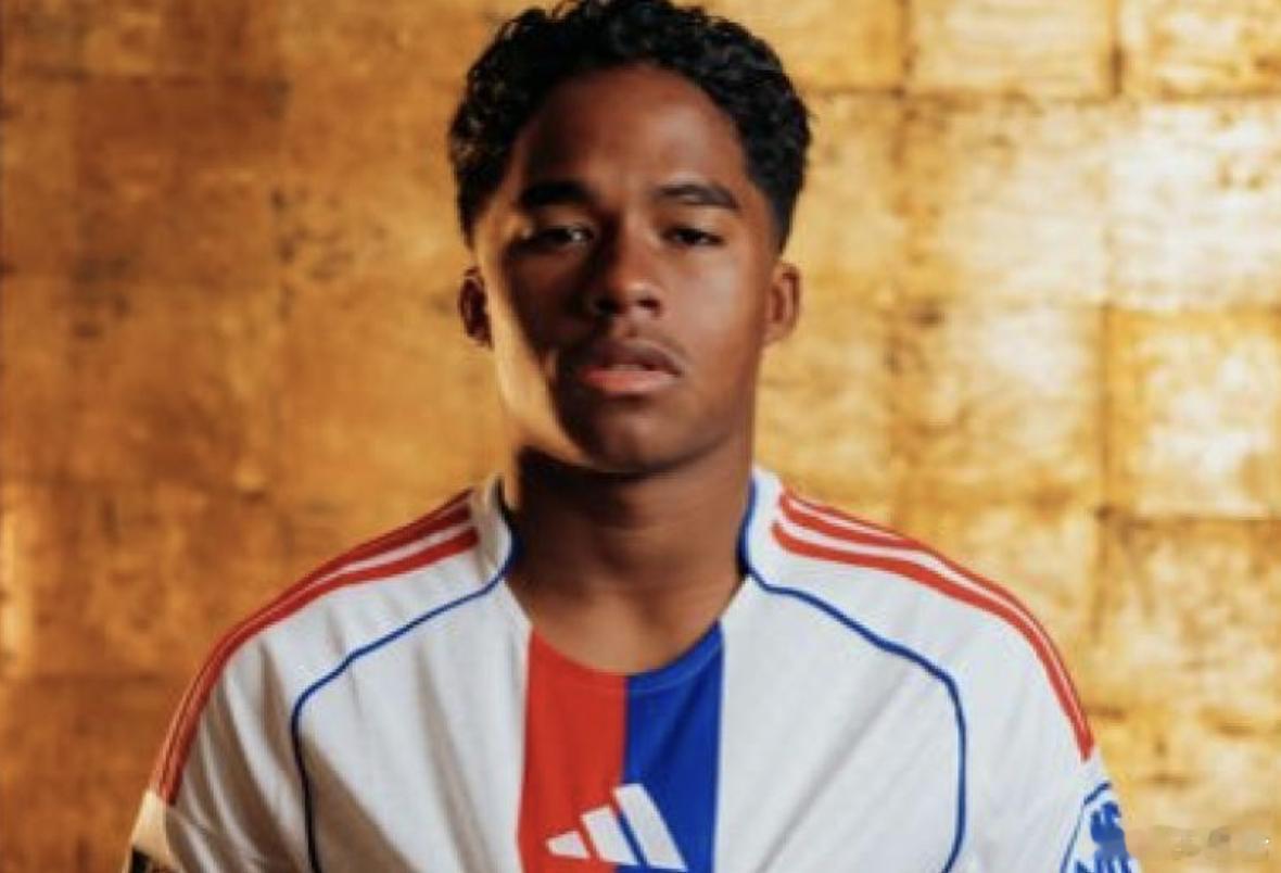 恩德里克租借里昂，去法甲练练也好，这个联赛对攻击手还是比较友好的，积攒些自信和经