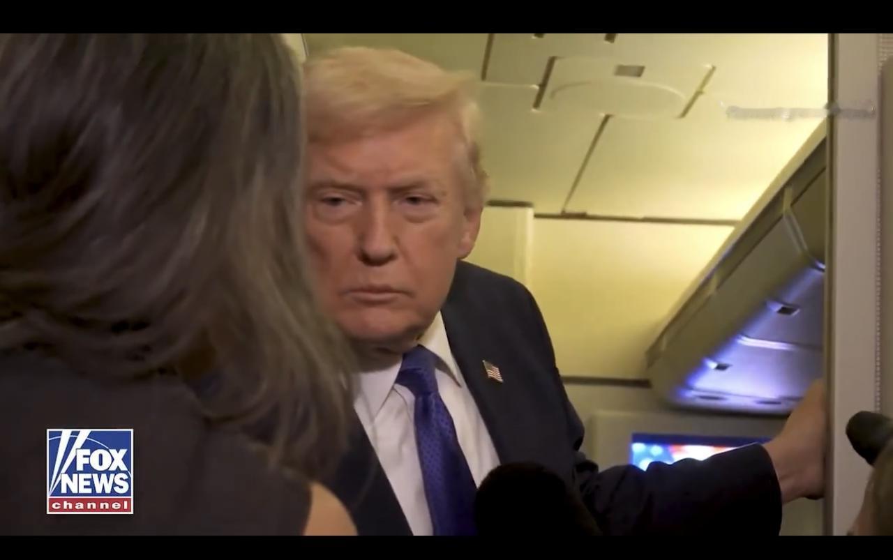 记者：“副总统（万斯）在冬奥开幕式上遭到嘘声。您如何看待这种冷遇？”

特朗普总