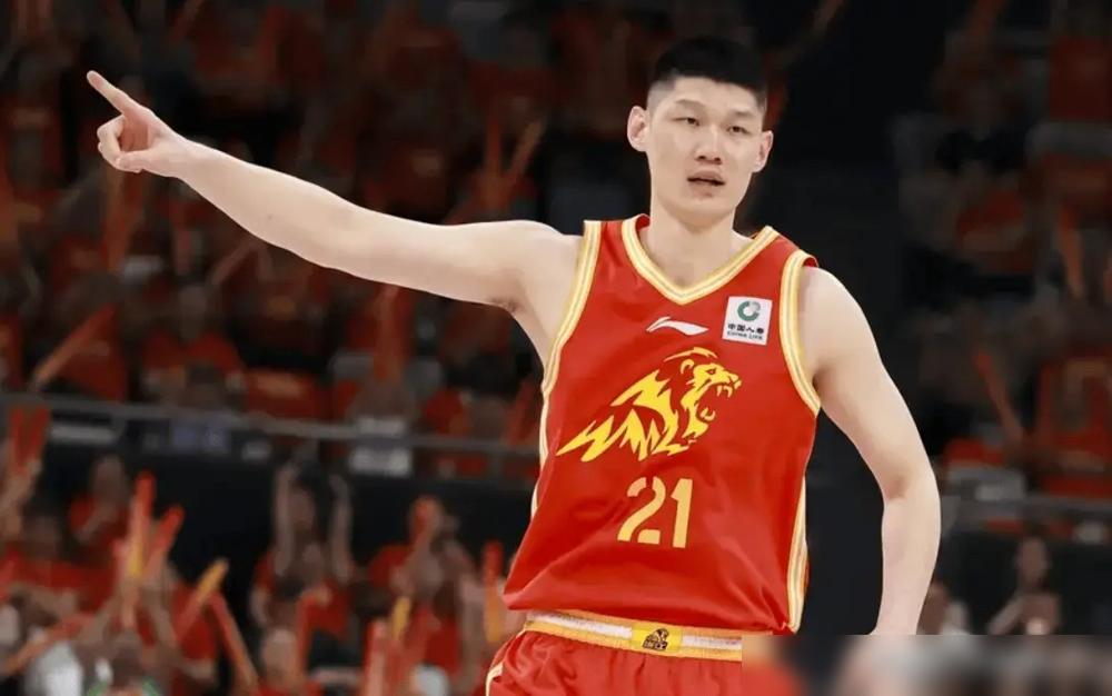 CBA半决赛，单节轰出42-22攻击波，卫冕冠军这打法太不讲理了。
说的就是5