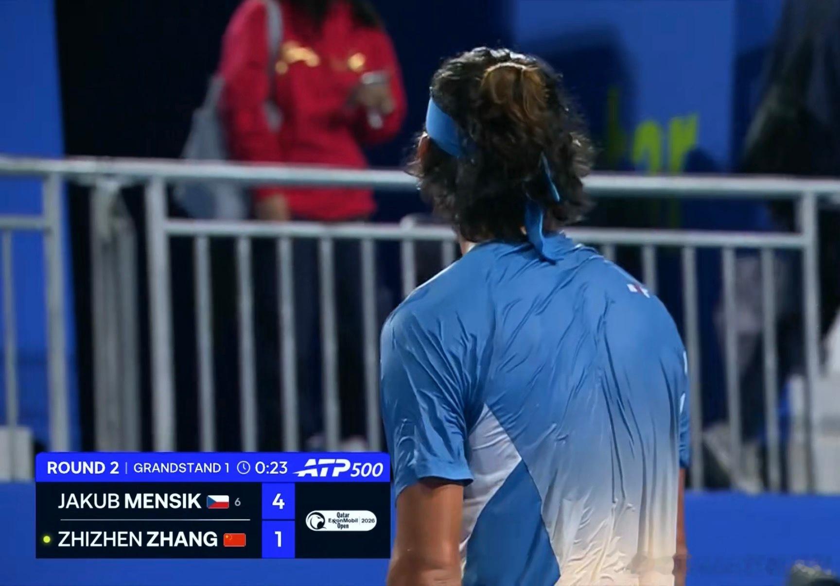 这什么布料啊粘身上了都张之臻目前1-4落后于门希克网坛风云