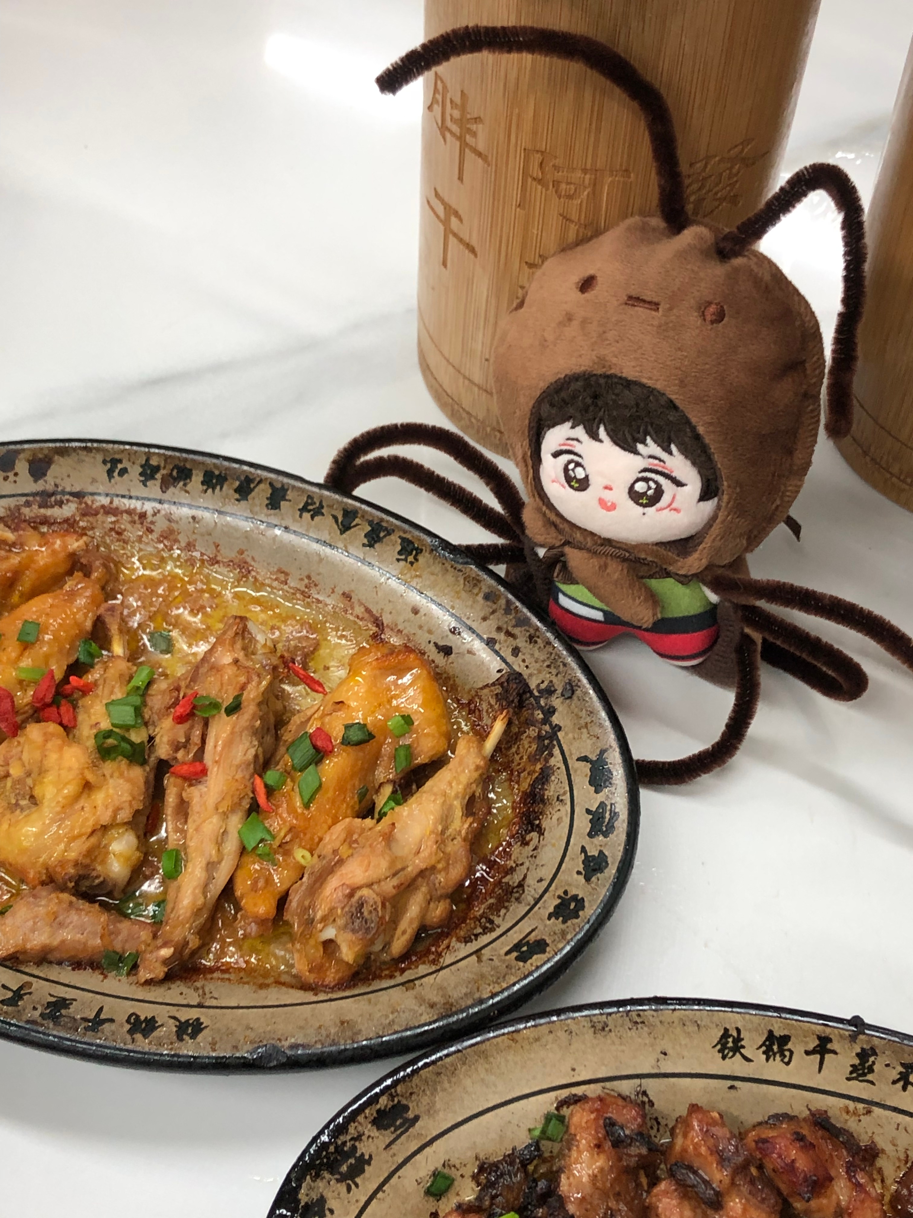 孩子你的娃衣太有意思了，店里进大蟑螂了（不是） 