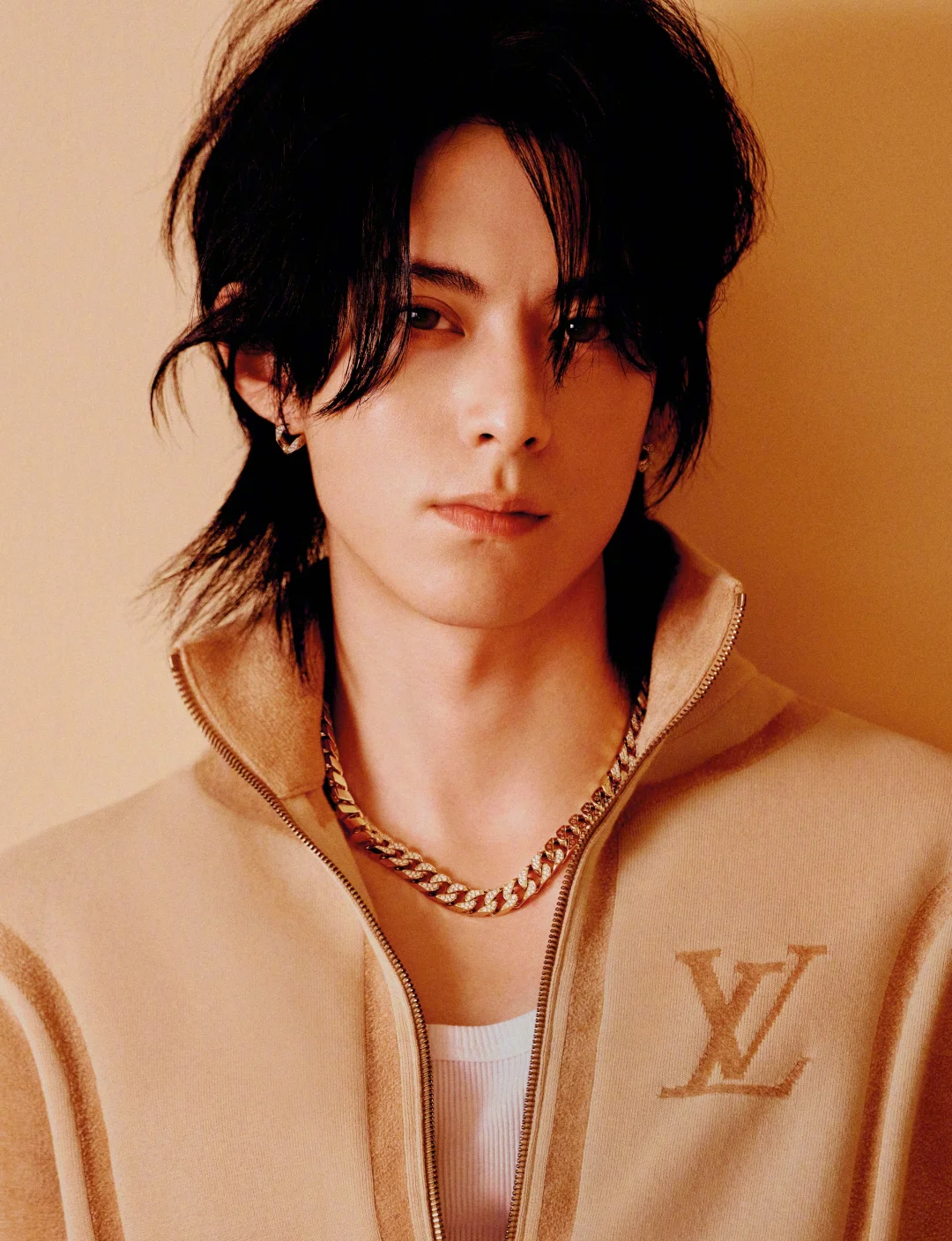 王鹤棣 ELLE九月刊封面