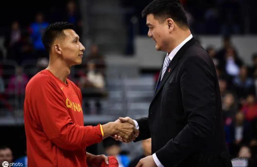中国男篮队史最强3大巨星，以及他们的代表作，你是否认可？

1，姚明，NBA状元