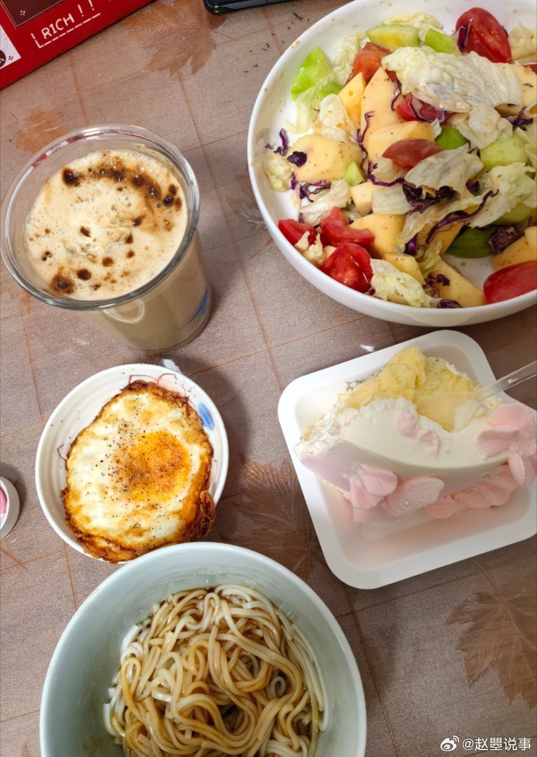 随手拍的照片帮我赚一年生活费  拍照从来不是随手按下快门，而是一门藏在光影里的艺