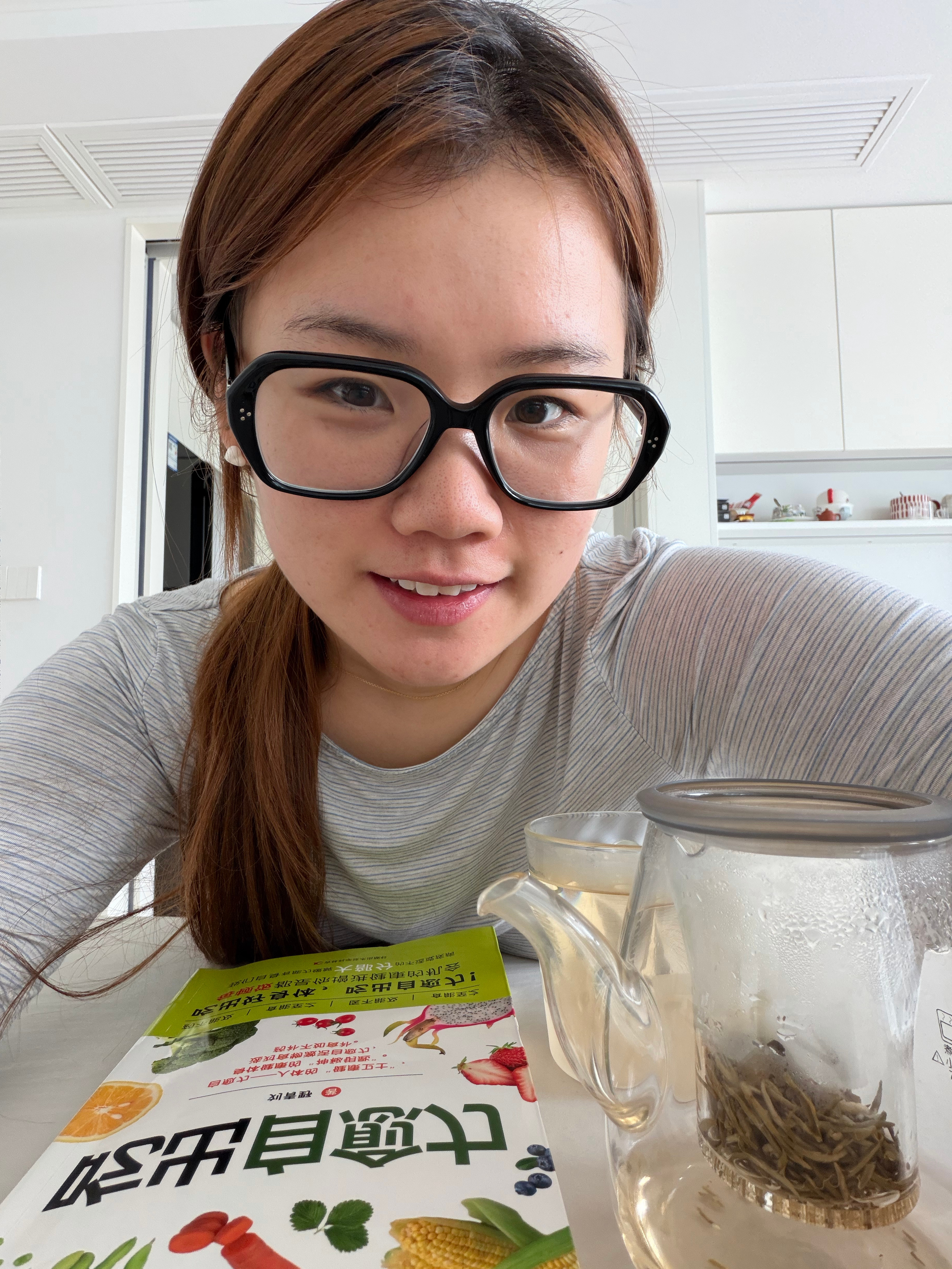 怎说，是年龄到了吗？最近可喜欢看书，不是特别玩手机，还爱做健康餐🥰 