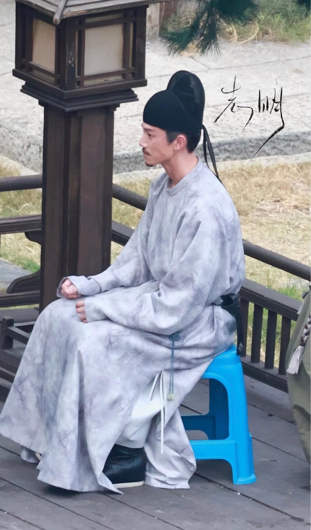这他/妈居然是吴慷仁！！！！ ​​​