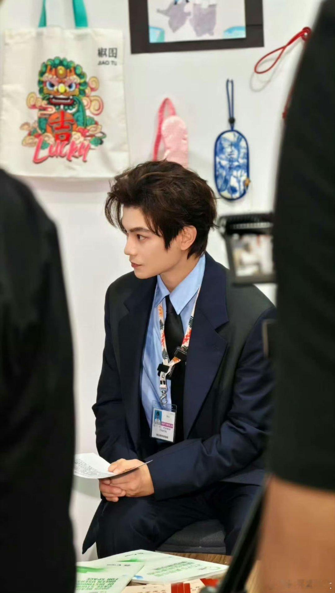 丨丁禹兮南部档案丨丁禹兮张海虾时光不曾辜负努力的人，就像我永远不会辜负你。