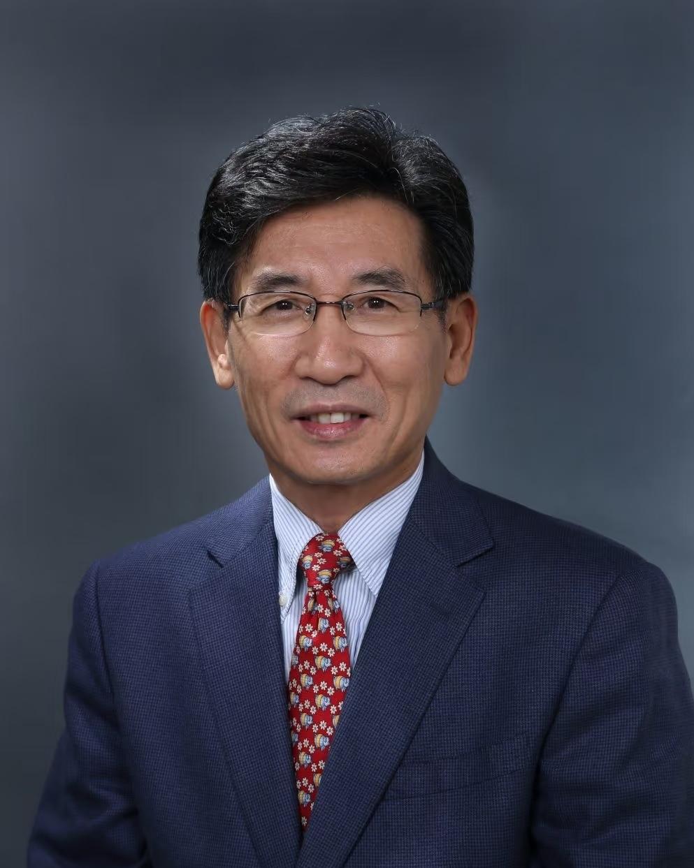 77年了，
我们今天多么渴望这个奖。