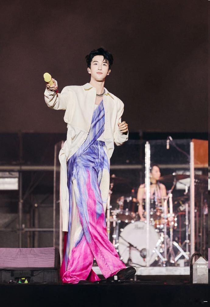 黄子弘凡在枣林湾音乐节开专场 太让人惊喜了！专属音乐节专场安排，超强唱功搭配超燃