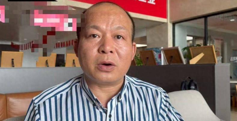 广西桂林，男子发了三车夏威夷，一共90吨，却因涉嫌走私被查扣，要求男子来处理，男