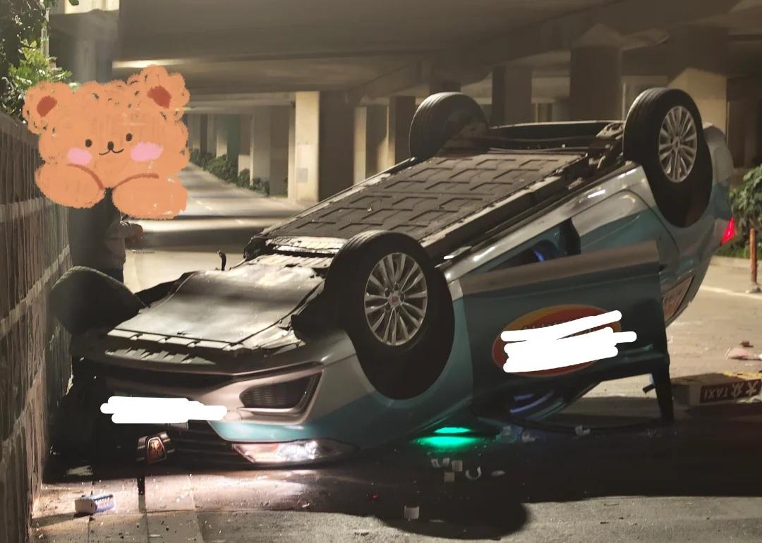 记录一则好人好事
在从老家回家的路上，坐了十几个小时的车，还有十分钟到家的时候，