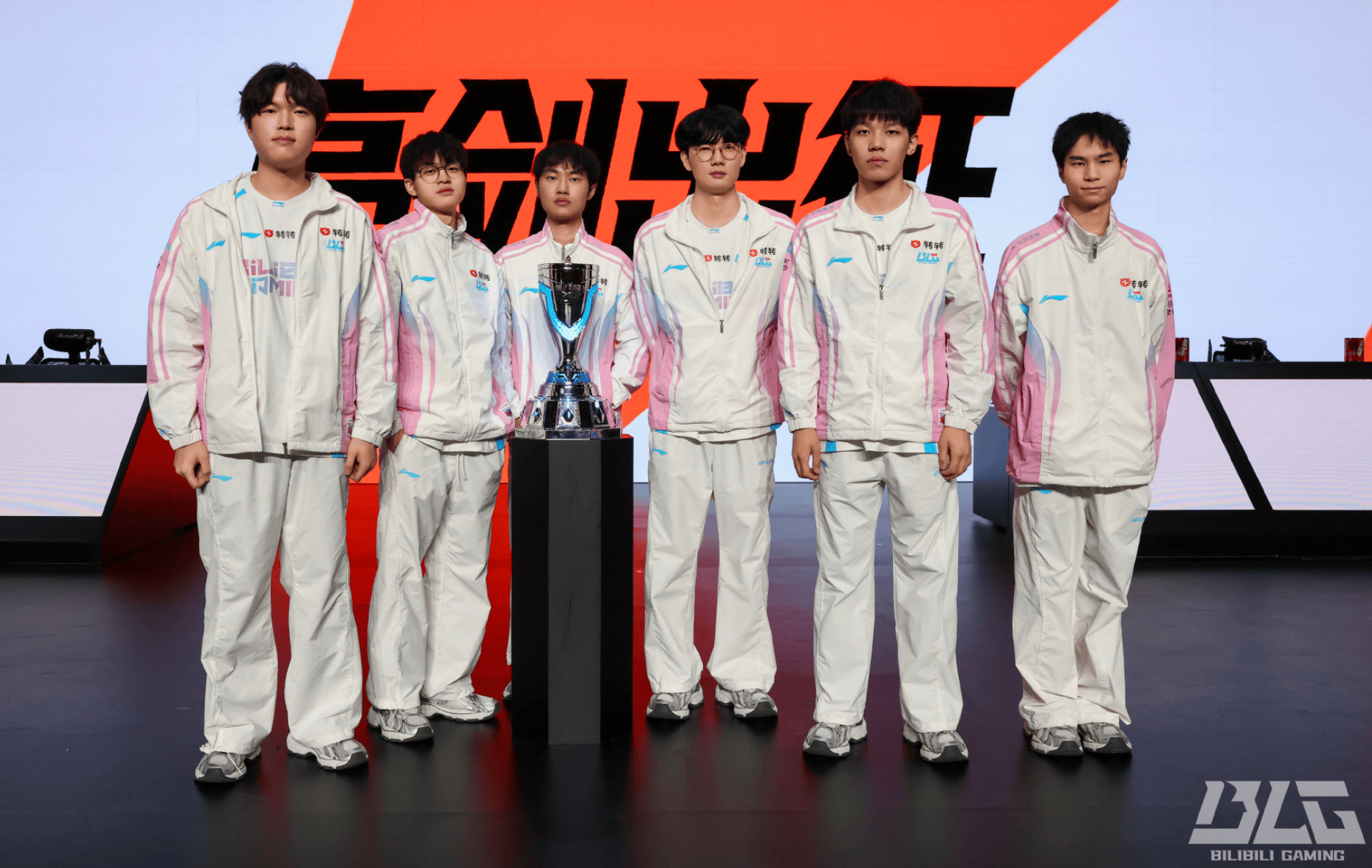 LPL时隔515天在BO5战胜LCK，上次BO5赢下LCK也是由BLG达成