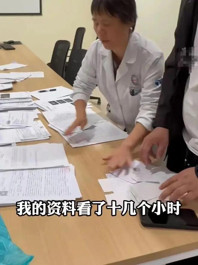 浙江女子发烧一年花80万无果，医生细心钻研病历终破疑难
 
2024年，浙江一女