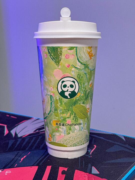 茶百道仲夏蜜瓜冰奶简直是上海新宠💚