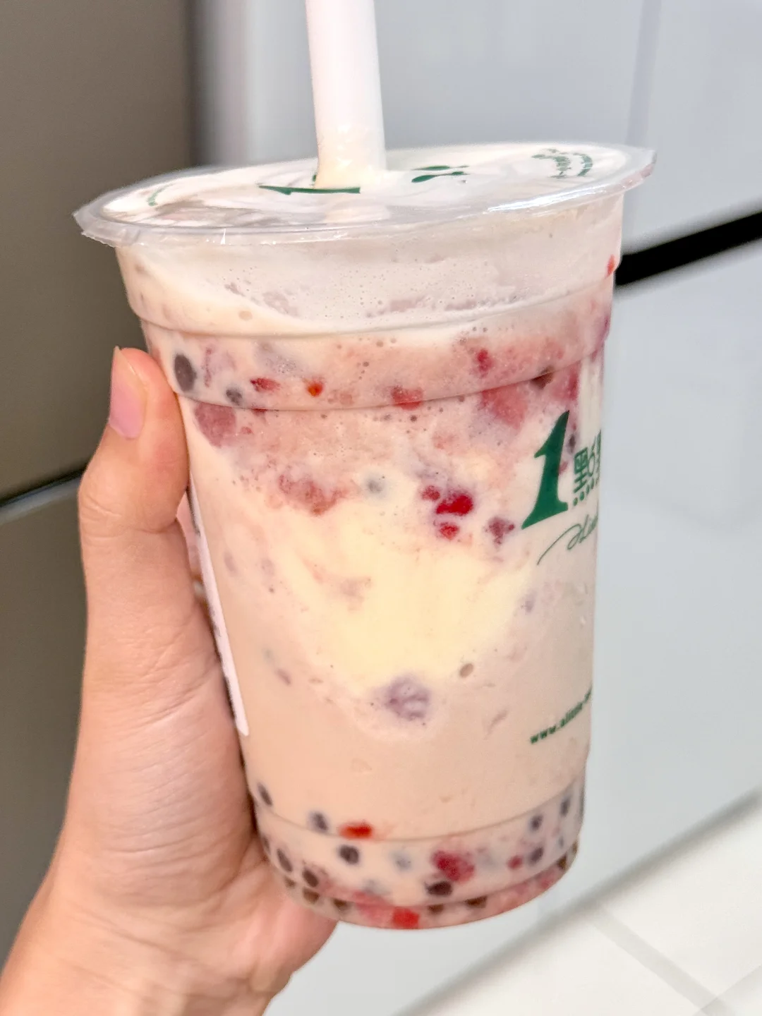 我很少用震撼形容一杯奶茶。。