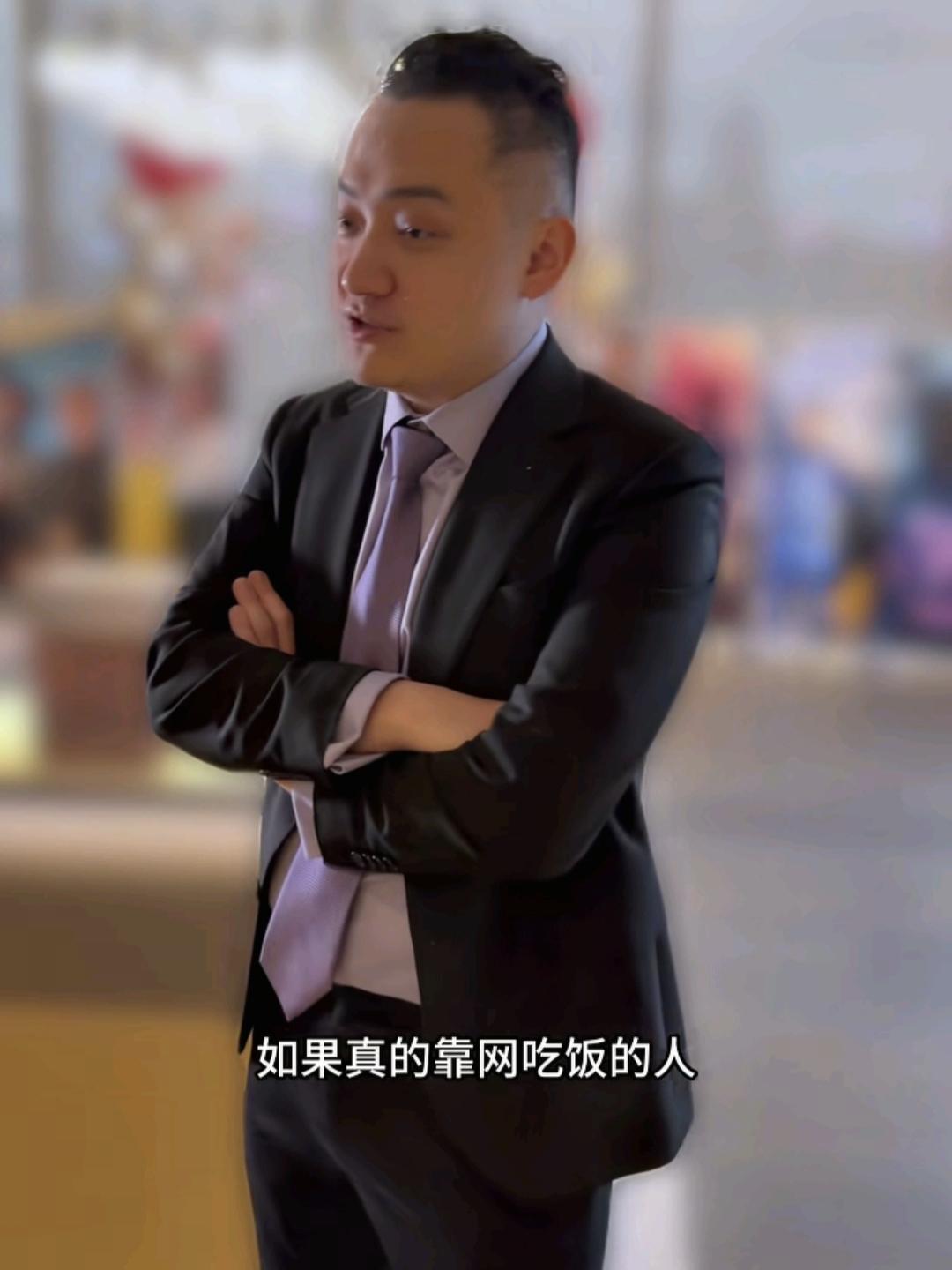 这次我坚决站队老胡！

孙先生你做的太差劲了。

天价彩礼的乱象，根本不是靠硬性