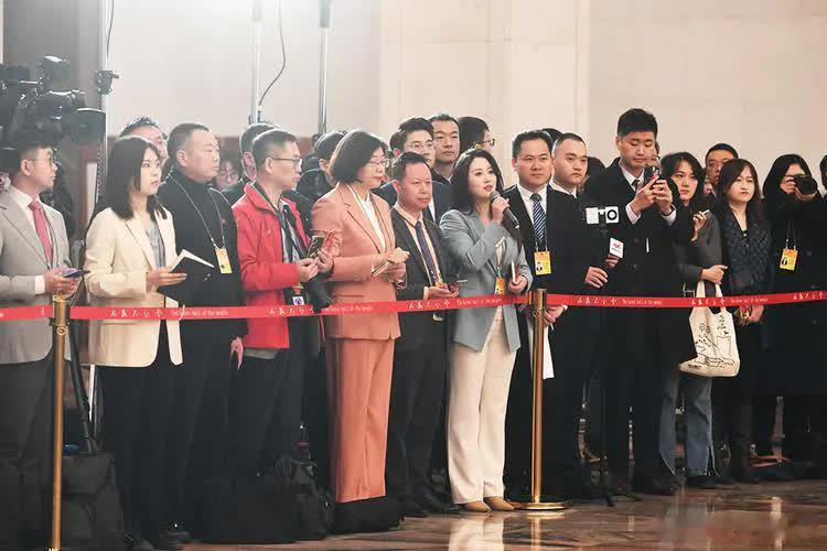 日本挑衅，台独挑衅，菲律宾挑衅，德国法国挑衅，越南挑衅，挑衅越来越多……有一说一