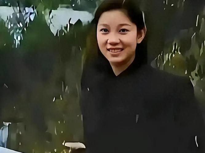 92岁老人临终前说出一句话，让在场所有人都红了眼眶："岸英是我一生伤痛。"她不是