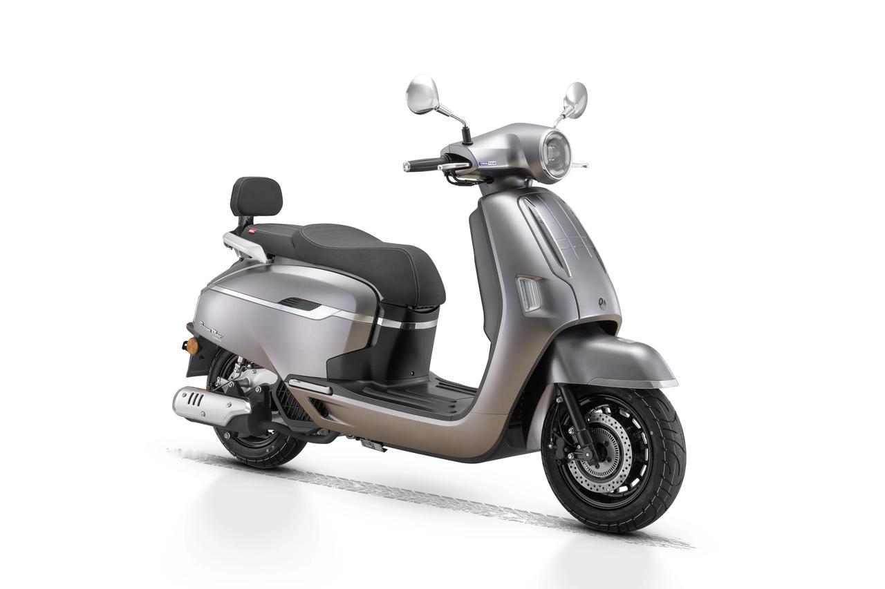 为什么踏板车这么受欢迎?
踏板摩托车在市场上保有量很大。其实，如果把电摩也算上的