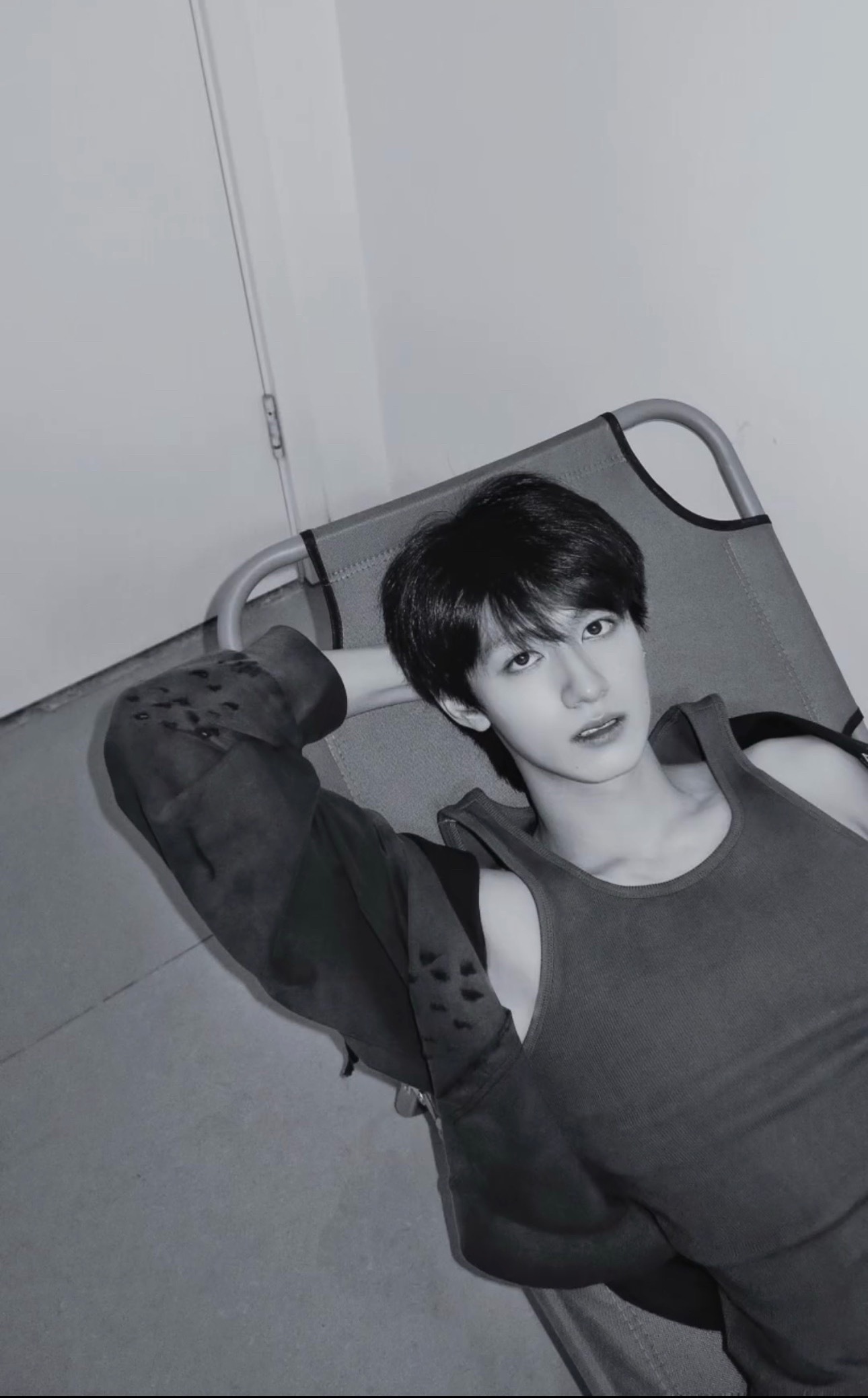 朱志鑫📸腹肌营业，嘶哈～🥵朱志鑫你倒是睡了