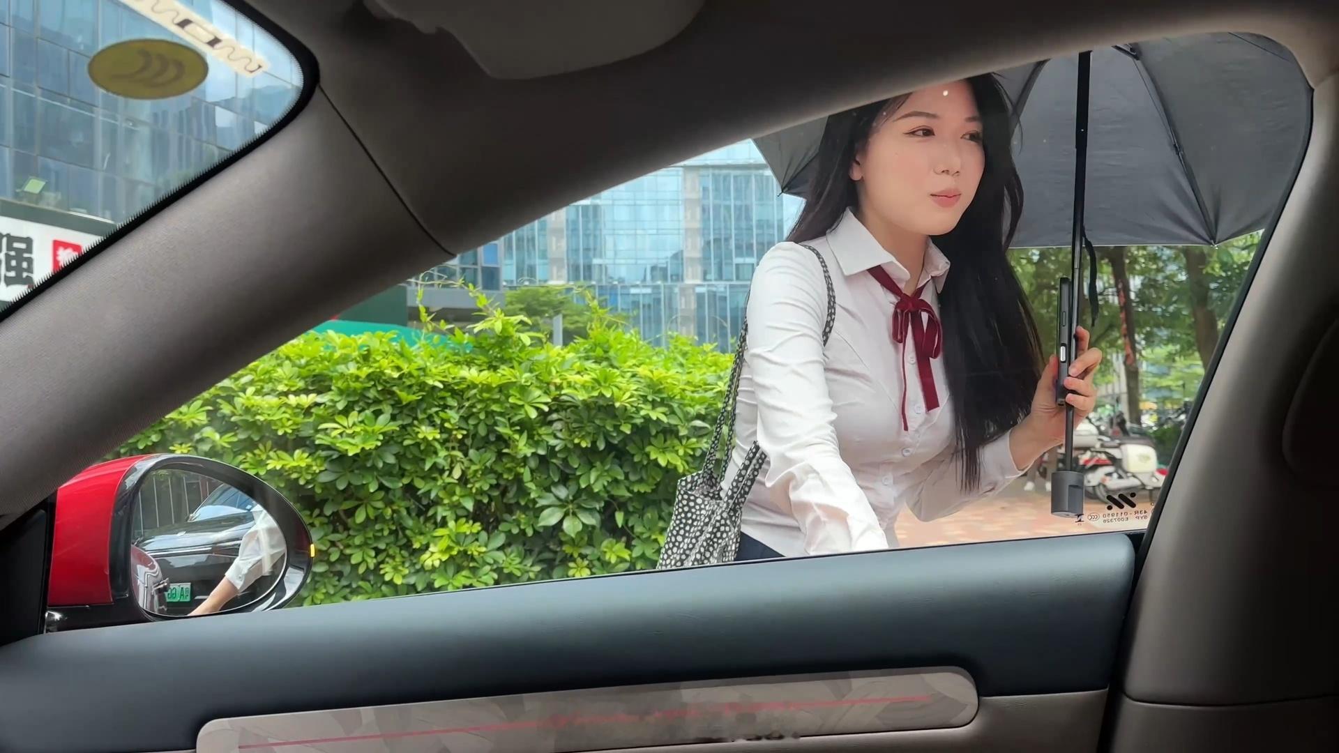 满电出发！[喵喵]霜霜和好朋友开着智己L6去哪里呢？好开心的样子啊，看来 智己l