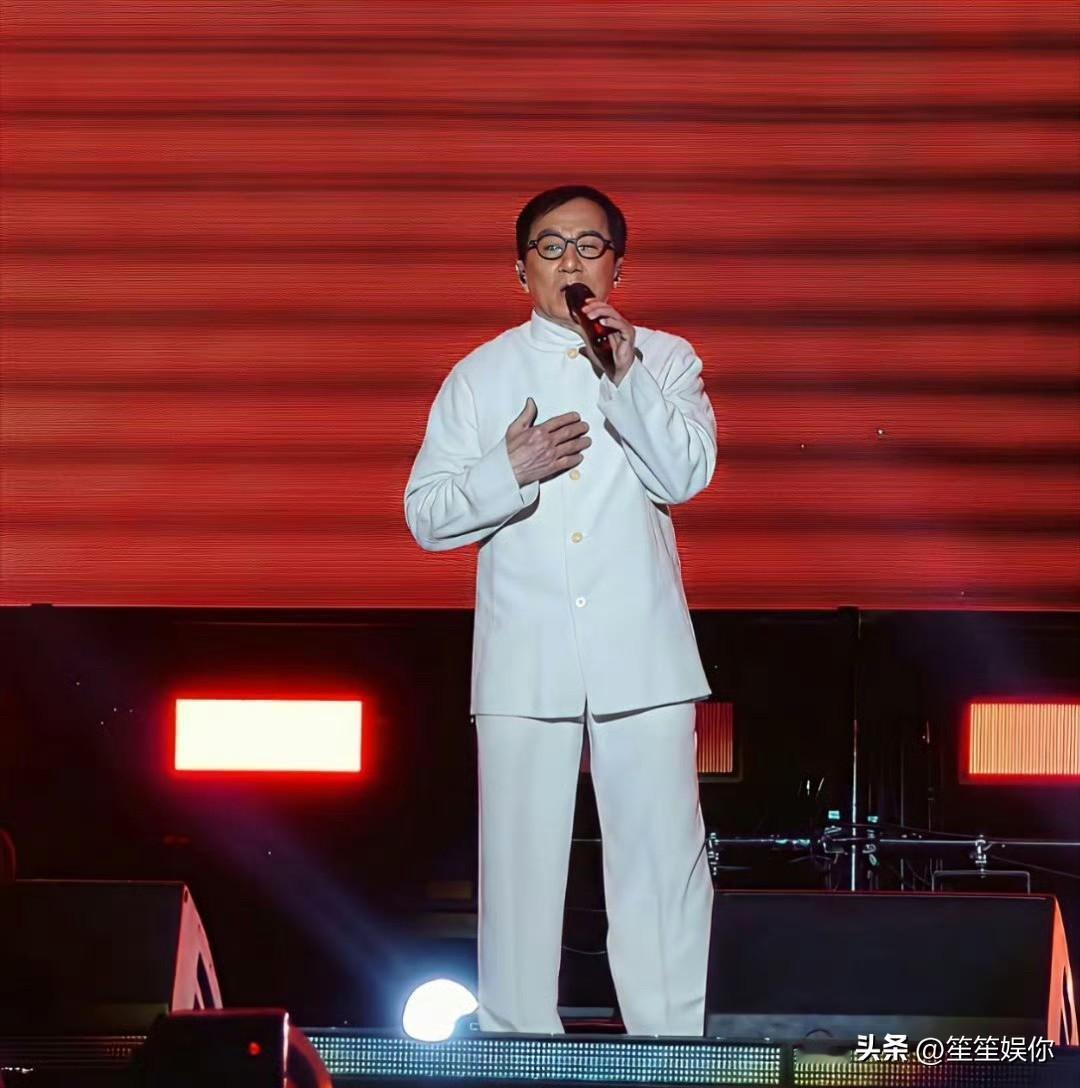 蚌埠这场拼盘演唱会，打着成龙、徐怀钰旗号圈钱。结果徐怀钰因主办方拖欠款项直接缺席