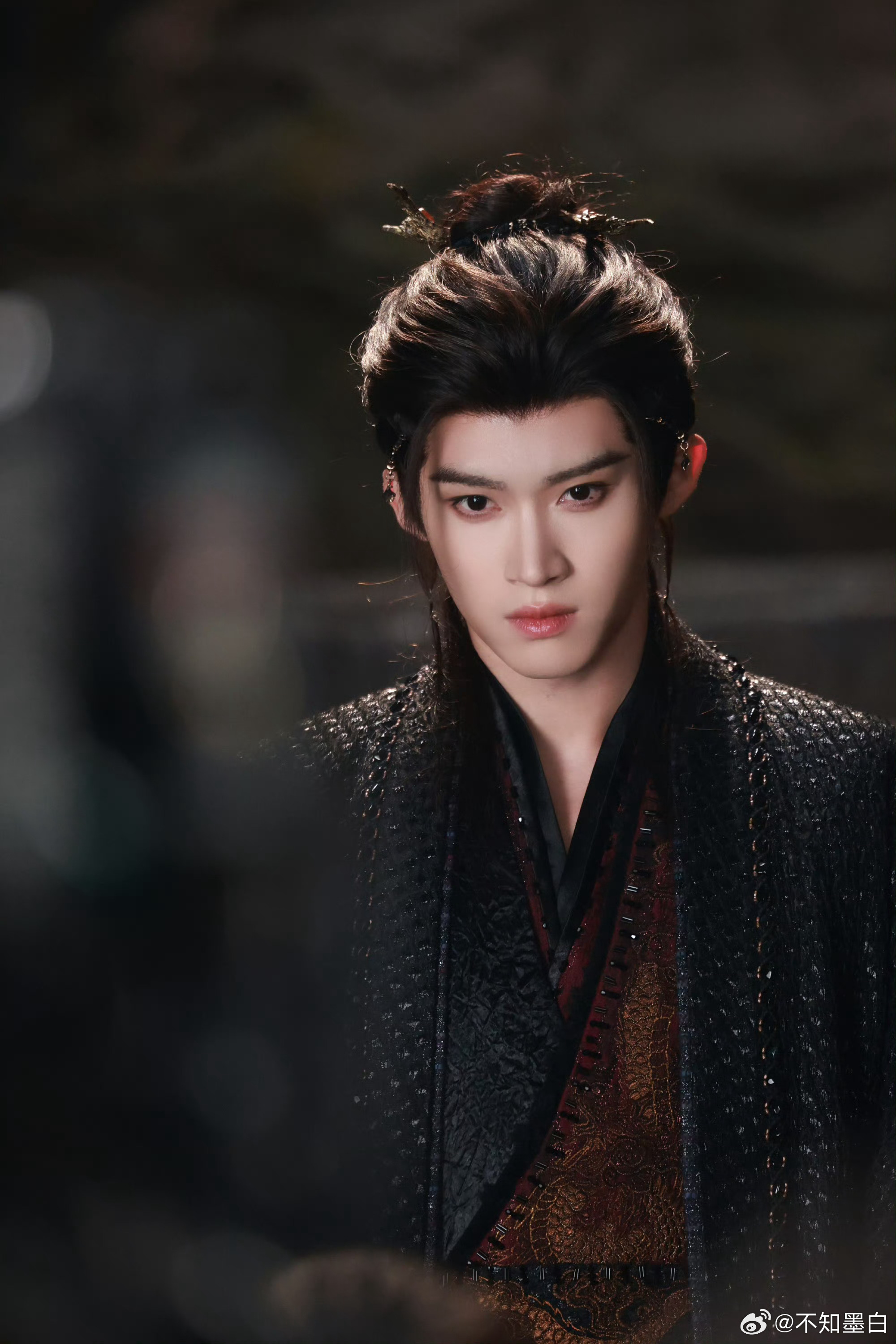 厉劫厉的是世界寄露的情劫厉劫厉的是世界寄露的情劫闫桉依旧在毒唯赛道一路走到底，厉