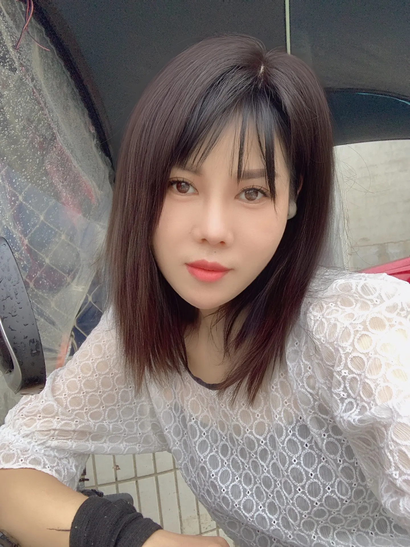 我们没有离婚，他在外打工，我在家带娃，我们不聊天，有事说一下，没事不关...