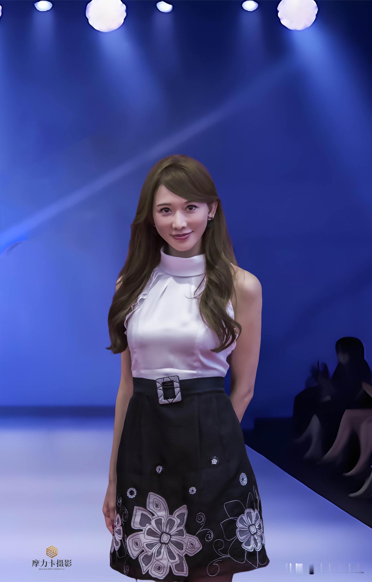 2017年在苏宁大厦拍的志玲姐姐
原创作品.禁止盗图
