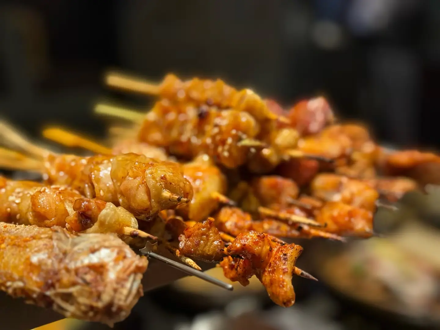 没什么一顿烧烤解决不了 生蚝的家常做法 烧烤 烤串 同城美食