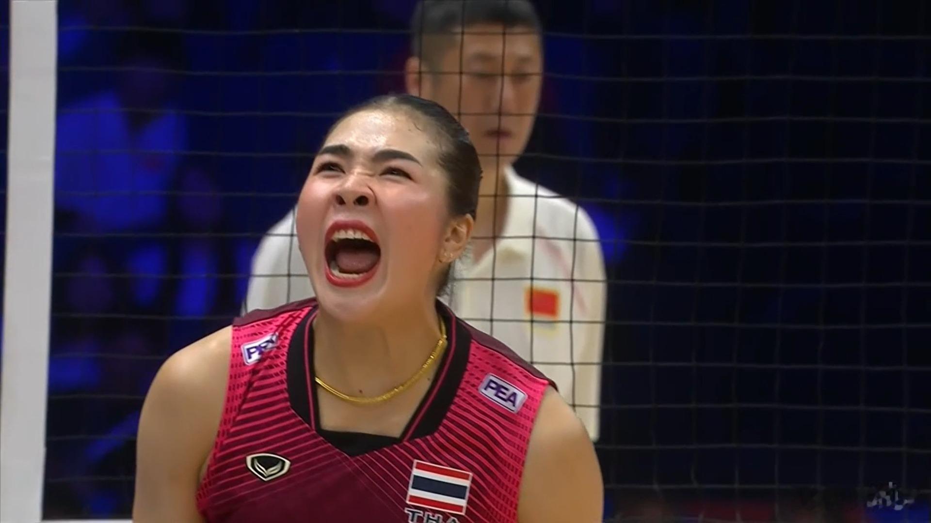 中国女排vs泰国女排2026世界女排联赛 哈哈哈。输了第一场，又丢了第二局，知道