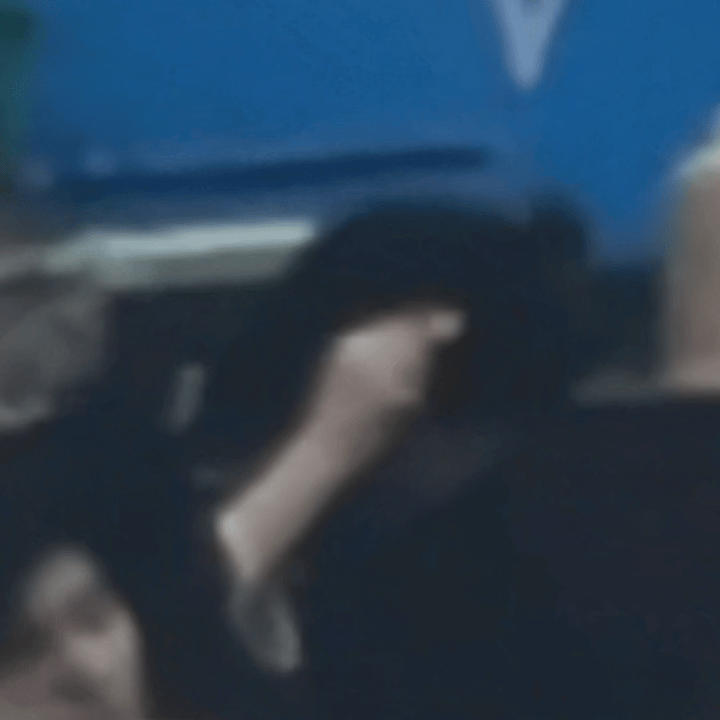 张极找王铮亮上课被赞有潜力张极向王铮亮请教，真心感受到他对音乐的热爱和专注，未来