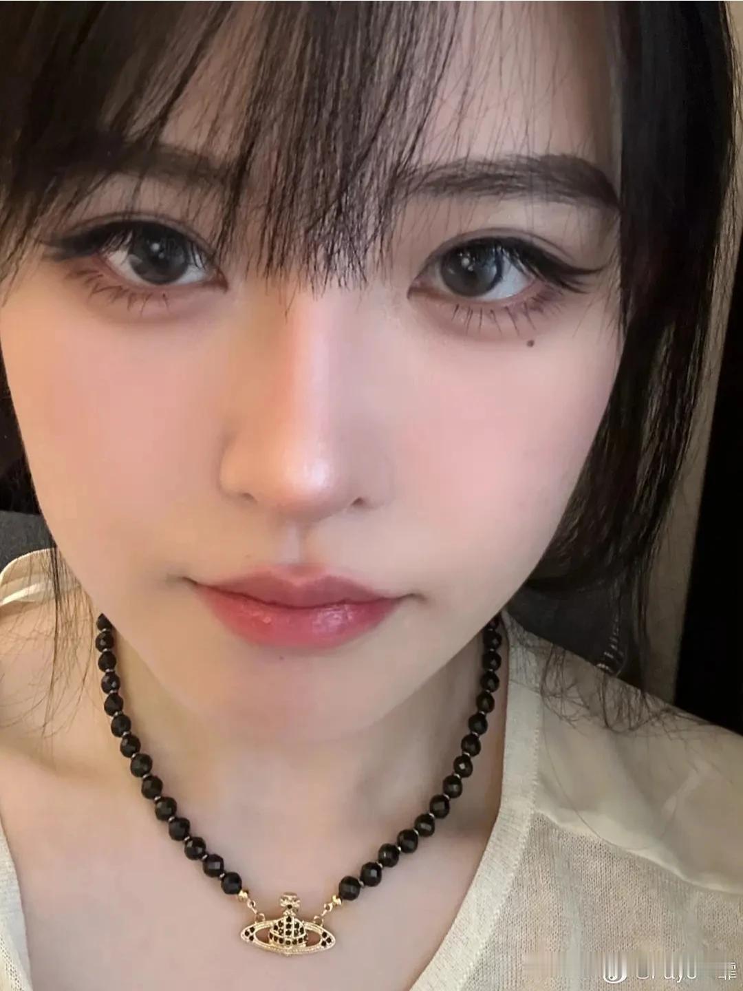 只有让赵传来唱，才能唱出这首歌的灵魂。赵雷的嗓音，实在配不上郜一菲的小号。
不可