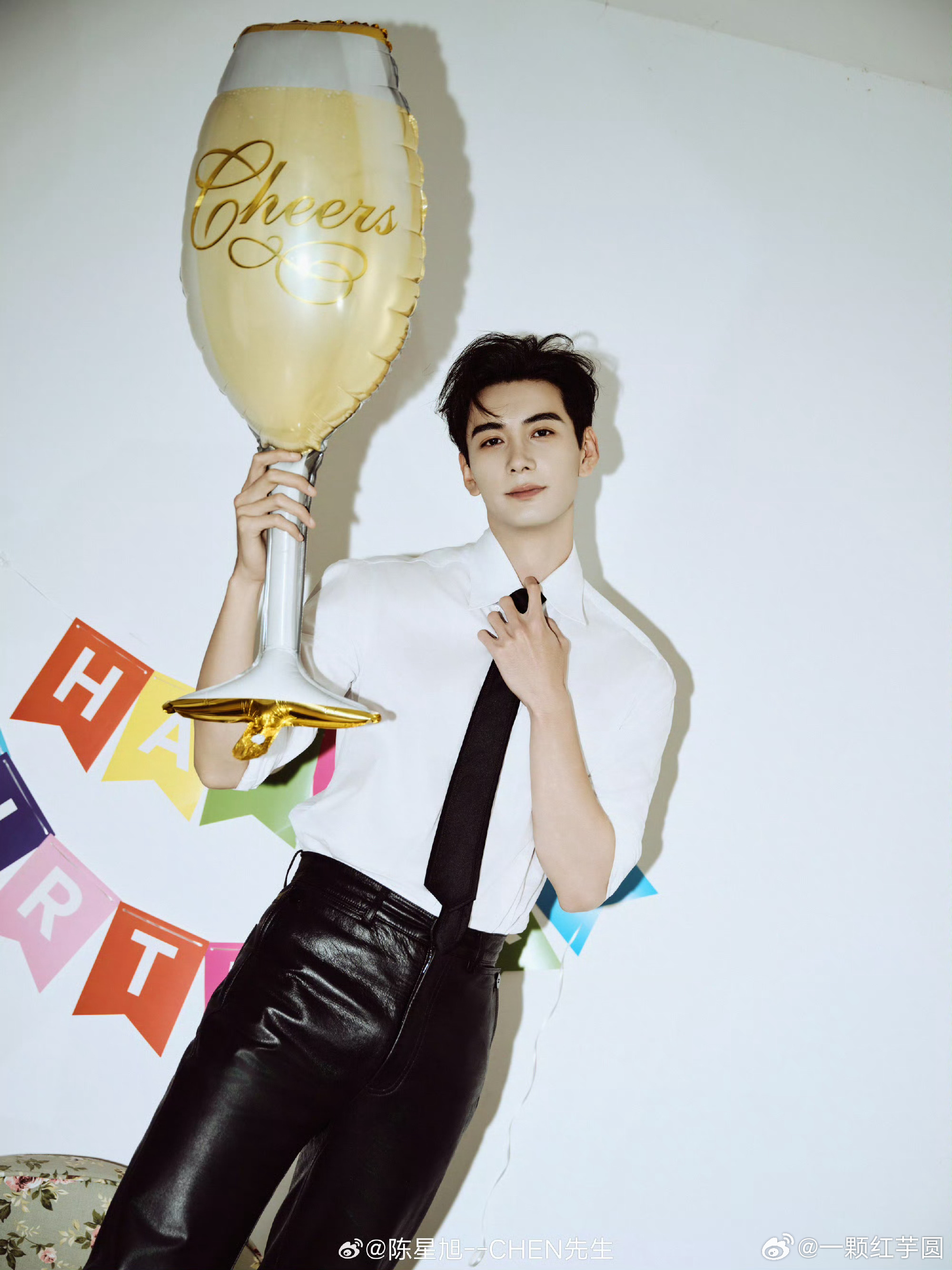 陈星旭 生日大片来啦！他就是白马王子！㊗️我们九日生日快乐！新的一岁里，一路繁花