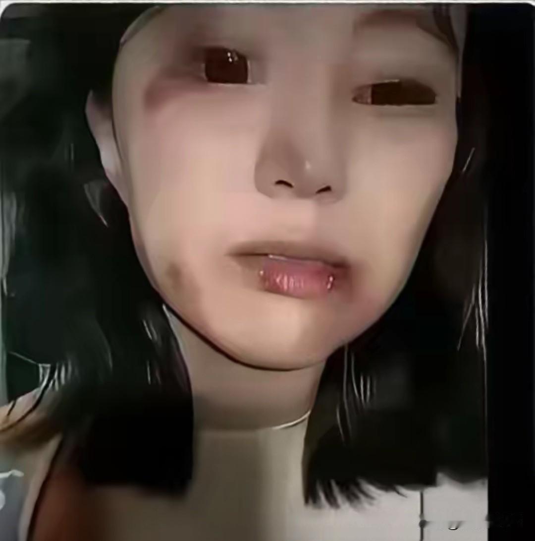 江西买鱼拒单闹剧全网发酵
 
江西女子买鱼加工后拒单引冲突。女子在菜市场选定鲜鱼