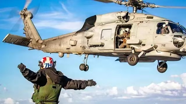 美国向中东增兵美伊冲突 《华尔街日报》周三报道，美国正在向中东调集部队、武器和医