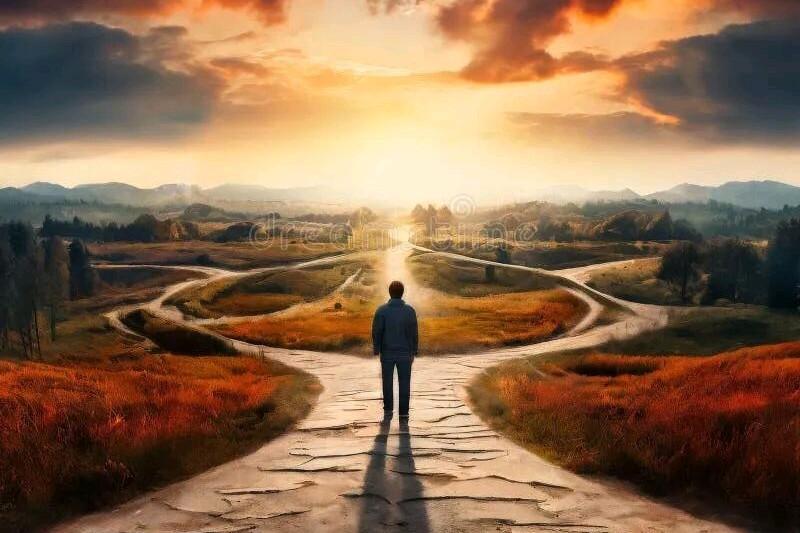 一个人最明智的选择，莫过于年轻时外出闯荡赚钱，历经艰难险阻积累财富，然后回老家建