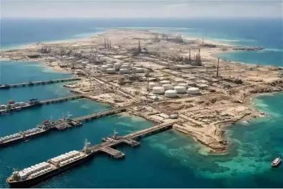 伊朗与美国战争，决胜局就在哈尔克岛，美军海军陆战队4500人很快就到，开始突击伊